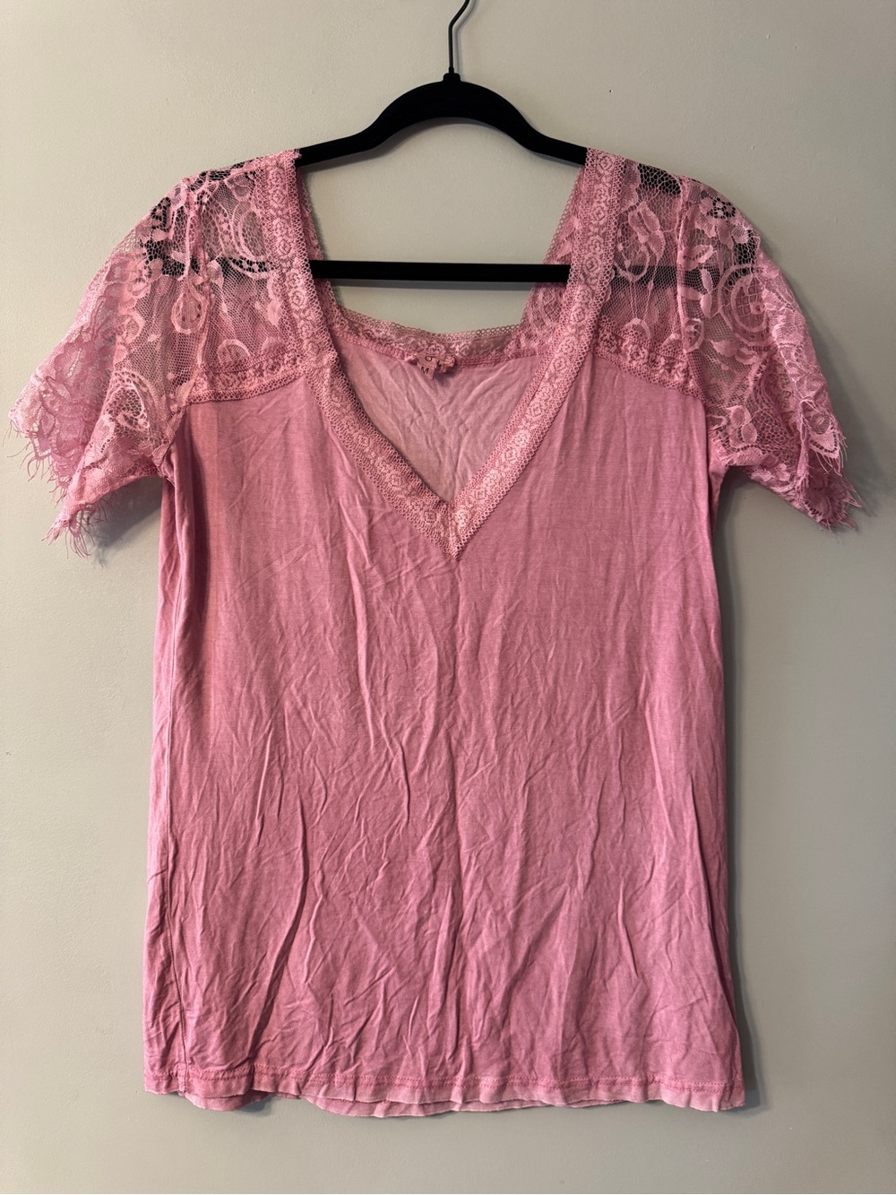 POL | pink lace shoulder top | M